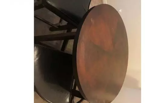 Round Kitchen Table with 4 Chairs